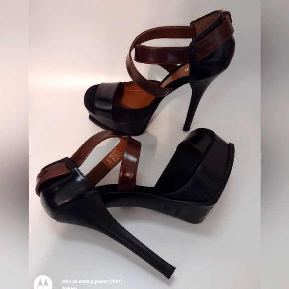 Fendi FF L ogo Black & Brown Criss Cross Platform Heels - Picture 8 of 12